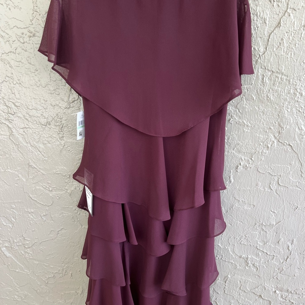 SLNY Red Ruffled Cocktail or Evening Dress - Picture 3 of 10